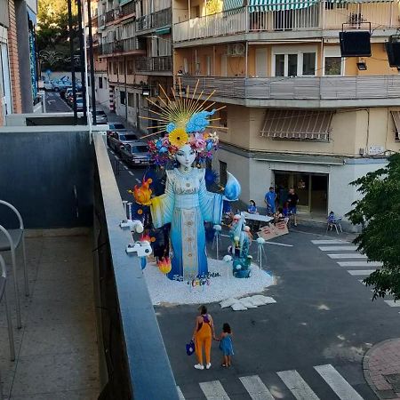 Apartamento Comodo A 10 Min Del Centro 알리칸테 외부 사진