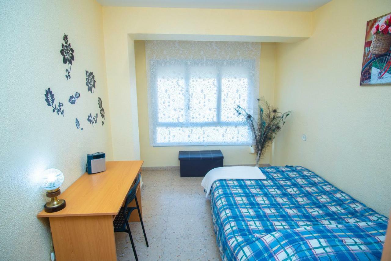 Apartamento Comodo A 10 Min Del Centro 알리칸테 외부 사진